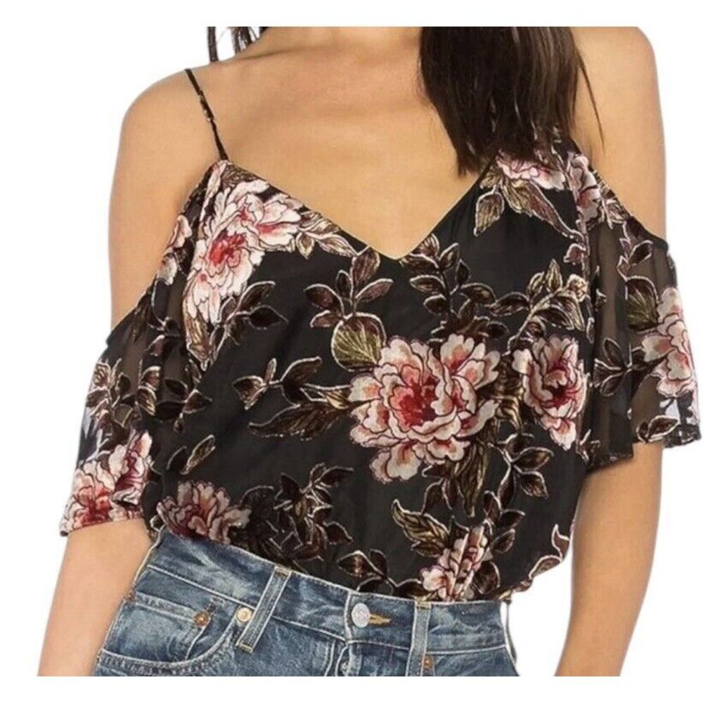 Revolve Cupcakes and Cashmere Blouse Women XS Jocelyn top Velvet floral cutouts‎